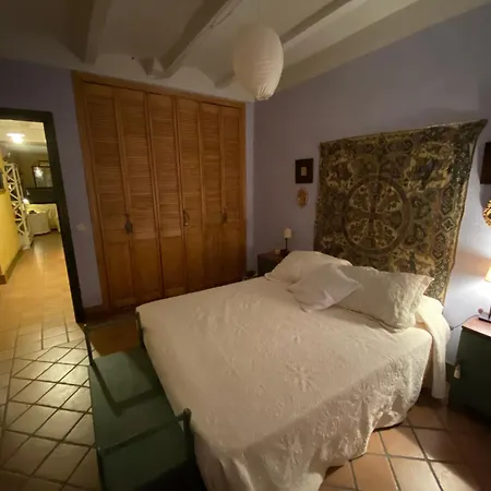 Holiday home Casa Rural El Zapatero Mesegal