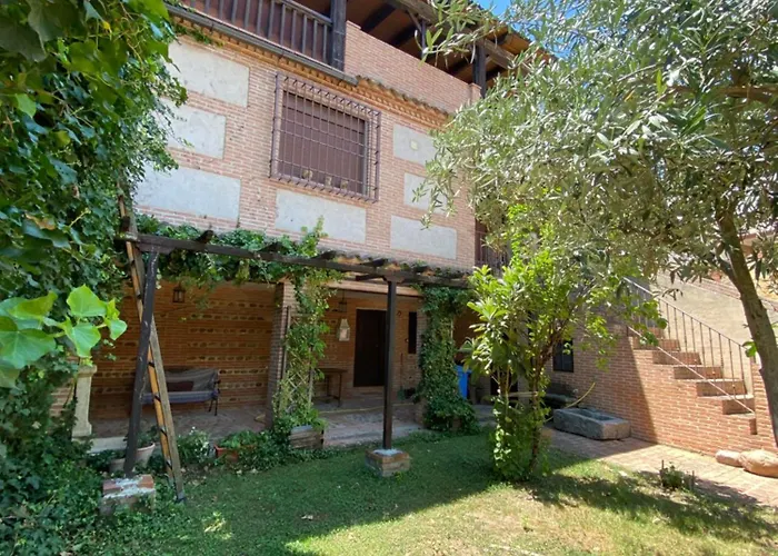 Holiday home Casa Rural El Zapatero Mesegal